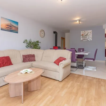 House With Pool Sestanovac Holiday home *